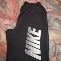 pantaloni sportivi nike