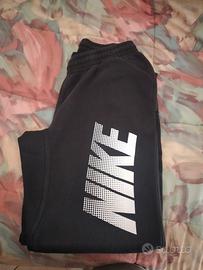 pantaloni sportivi nike