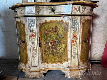 Credenza veneziana