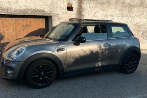 MINI COOPER F56 136 CV