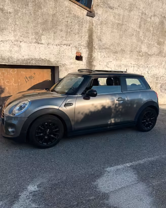 MINI COOPER F56 136 CV