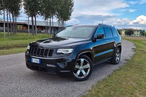 Jeep Grand Cherokee  Overland