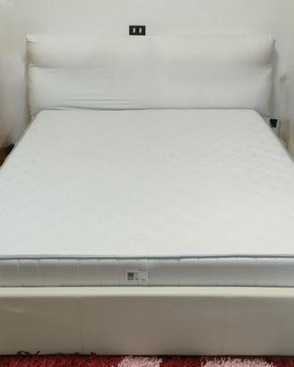 Letto con cassone compreso di materasso 