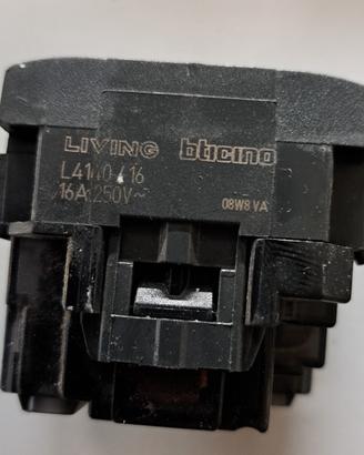 Prese Schuko / Bipasso (L4140)