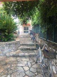 Tirrenia in prossimità del mare