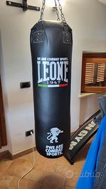 sacco da boxe leone (40kg) e aggancio parete - Sports In vendita a Ancona