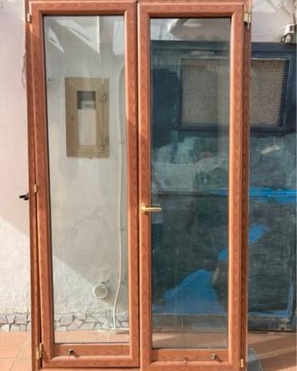 Finestra in alluminio effetto legno
