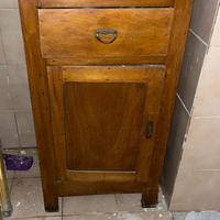 Coppia di comodini anni 40