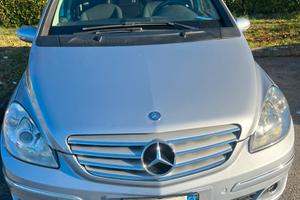 MB 180 b Automatica visto piaciuto