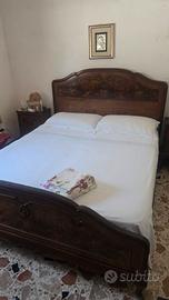 Camera da letto matrimoniale completa d'epoca 