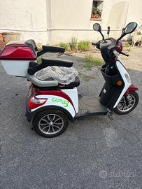 Scooter elettrico Ufo 3  per anziani e disabili