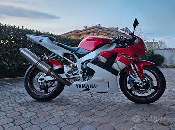 Yamaha YZF R1 - 1999