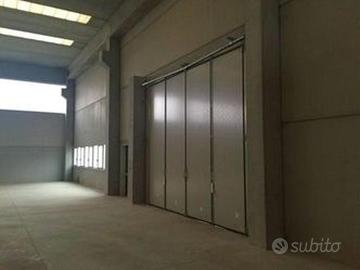 Buco del signore capannone indipendente mq 740