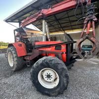 Trattore agricolo