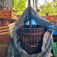 Attrezzatura per cantina