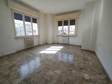 Appartamento centrale con 3 camere