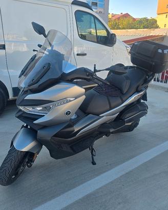 Voge sr4 max 2024  "4000km"