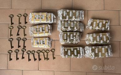 82placchette + 18 chiavi ottone Mandelli