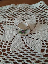Tazzina con piattino decorati in miniatura 