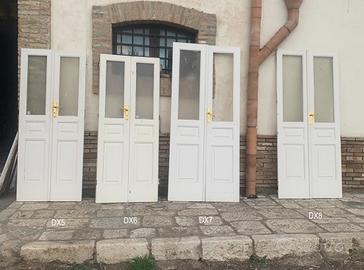 Antiche porte interne classiche in legno massello