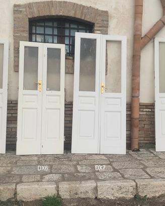Antiche porte interne classiche in legno massello