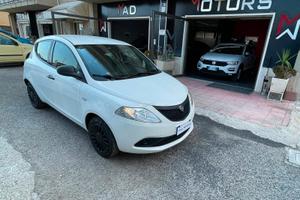 Lancia Ypsilon 1.2 69 CV 5 porte S&S Platinum