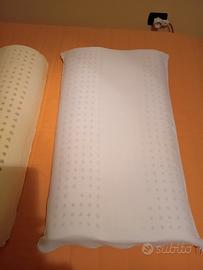 coppia cuscino cervicale 