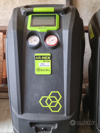 Attrezzatura gommista e aria condizionata