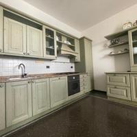 CUCINA CLASSICA CON ELETTRODOMESTICI SMEG