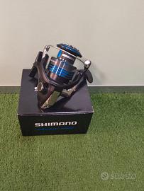 Mulinello Shimano da spinning NEXAVE FI 4000