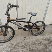 bicicletta  BMX 20