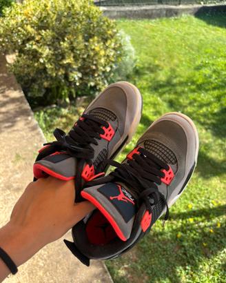 Jordan 4 grigie e rosse n.36 – Pari al Nuovo