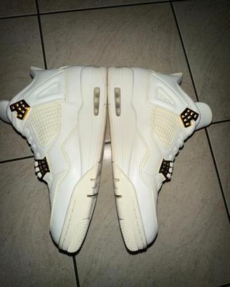 Air Jordan 4 Metallic Gold