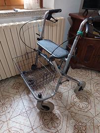 Deambulatore carrellino rollator anziani