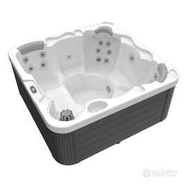 PISCINA IDROMASSAGGIO