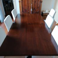 Tavolo in legno allungabile