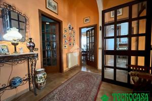 6 LOCALI A SARZANA