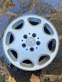 Cerchi in Lega Mercedes 15" "Gullideckel" 8 Fori