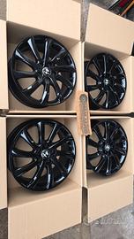 4 cerchi in lega alfaromeo Giulietta raggio 17