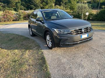 TIGUAN 2.0 150 CV DSG LIFE UNICO PROPRIETARIO