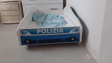 Letto auto polizia
