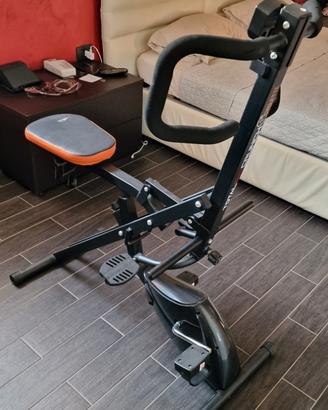 Total Power Crunch con cyclette e display o