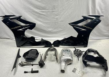 VARIE CARENE E PARTI TRIUMPH DAYTONA 675 2007 2012