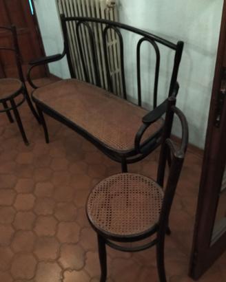 Divano e sedie tipo thonet