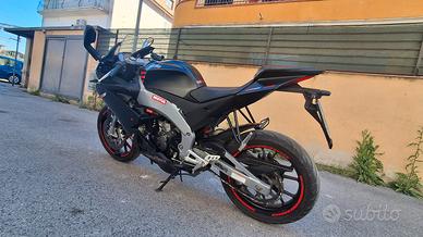 Aprilia rs4 125