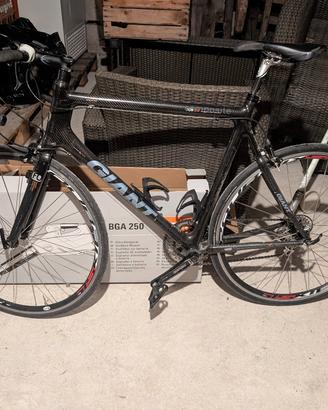 bici da corsa Giant full carbon