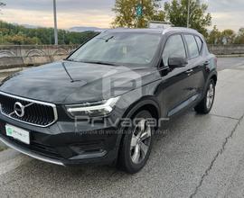 VOLVO XC40 T3 Momentum