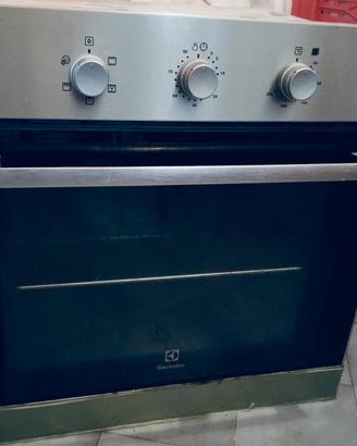 Forno ad incasso elettrico