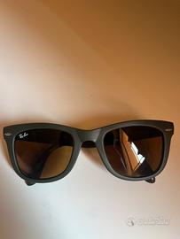Ray Ban RB 4105 FOLDING WAYFARER®