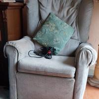 Poltrona con poggiapiedi meccanico